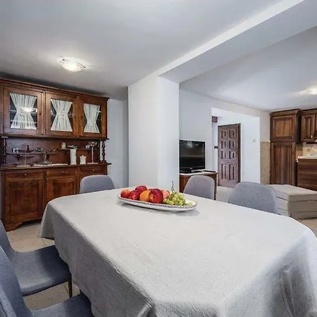 Kata Holiday home Bale